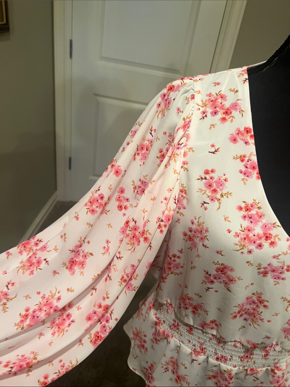 Vince Camuto White Blouse with Pink Floral Print and Smocked Waist - Picture 4 of 10